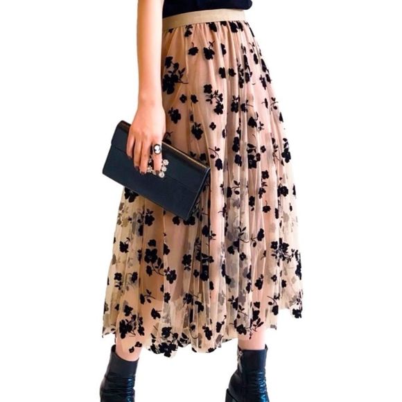 CARAMEL TULLE MAXI SKIRT LAYERED with BLACK FLORAL PRINT - Picture 7 of 10